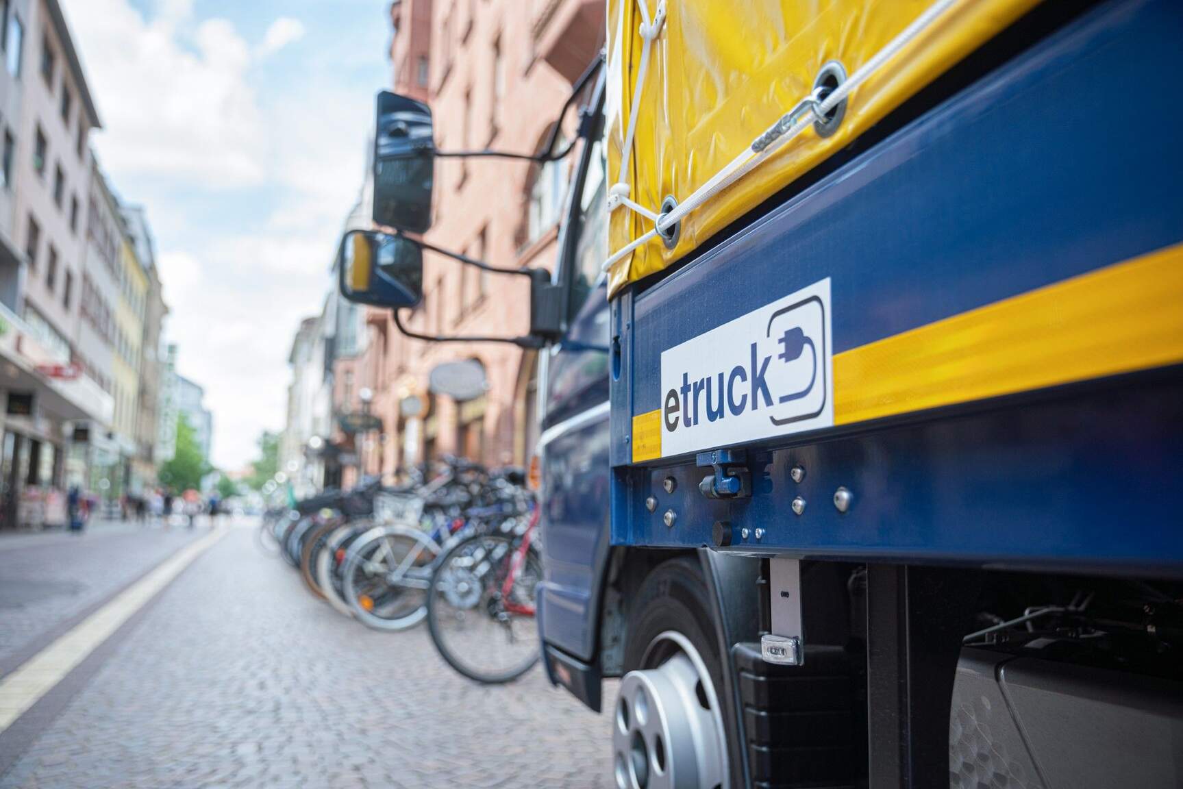 DACHSER Emission-Free Delivery: Envios de grupagem entregues por camiões totalmente elétricos