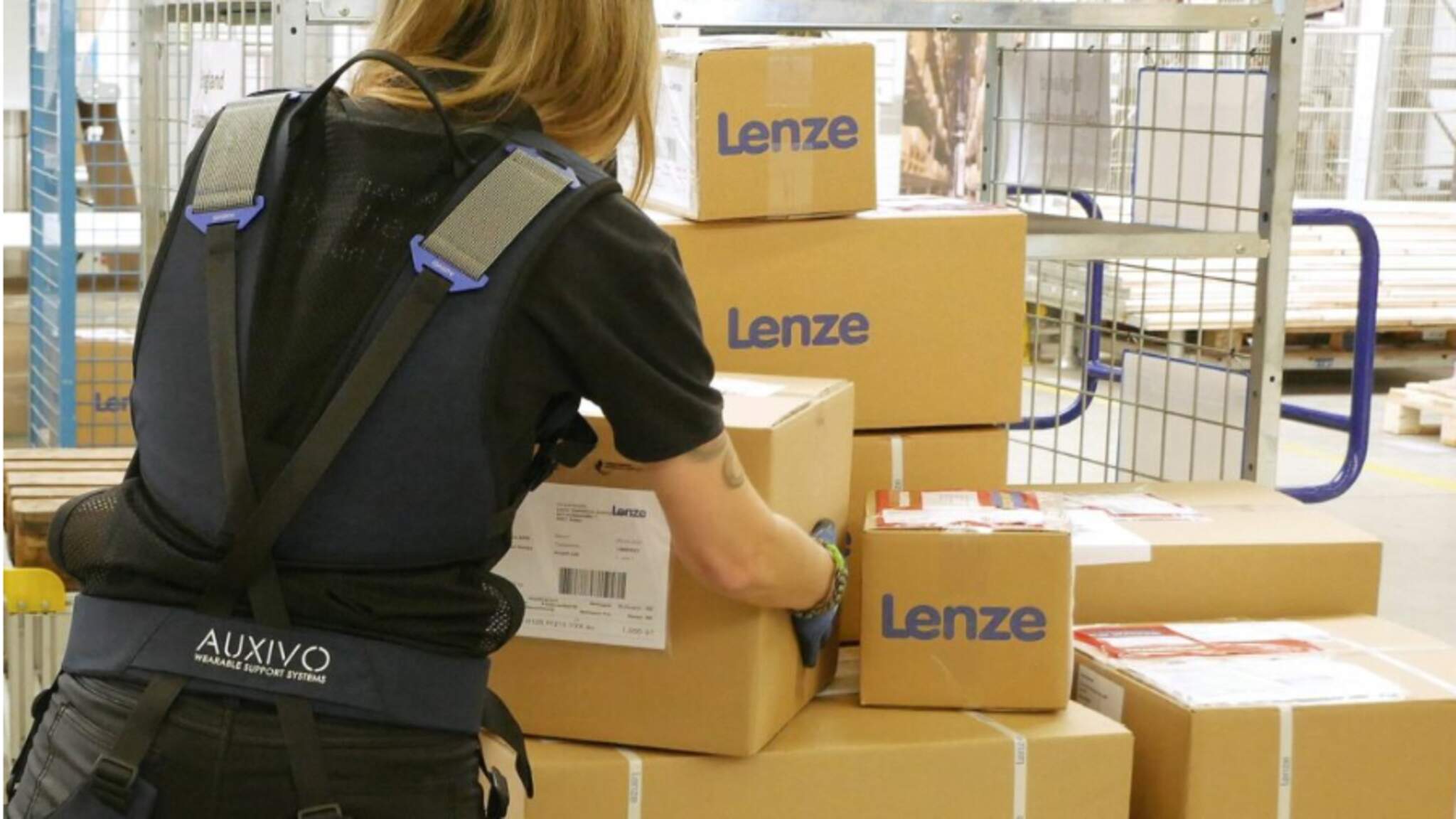 A Lenze utiliza soluções logísticas flexíveis da DACHSER (foto: Lenze).